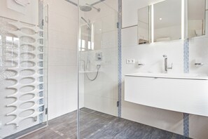 Hair dryer, towels - Strand- und Dorfteichnahe Lage. Viel Platz. Eigener Garten. Feine Ausstattung (Wenningstedt-Braderup (Sylt))