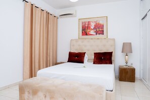 3 Schlafzimmer, Bügeleisen/Bügelbrett, WLAN, Bettwäsche