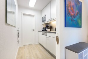 Kühlschrank, Herdplatte, Geschirrspüler