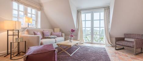 Télévision, lecteur de DVD, chaîne hi-fi