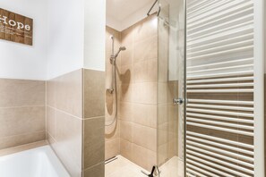 Hair dryer, towels