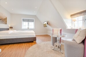 5 Schlafzimmer, Bügeleisen/Bügelbrett, Reisekinderbett, kostenloses WLAN