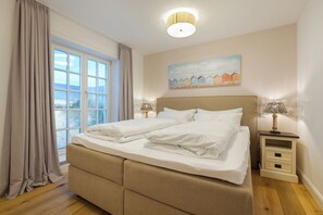 4 slaapkamers, een strijkplank/strijkijzer, gratis wifi, beddengoed