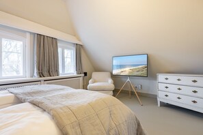 3 Schlafzimmer, BĂŒgeleisen/BĂŒgelbrett, kostenloses WLAN, BettwĂ€sche