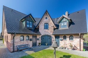 Exterior - Den Strandübergang Nahezu vor der Haustür? Dann ist die Strandresidenz Ideal ! (Sylt)