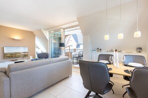 تلفزيون، مشغل دي في دي، ستيريو