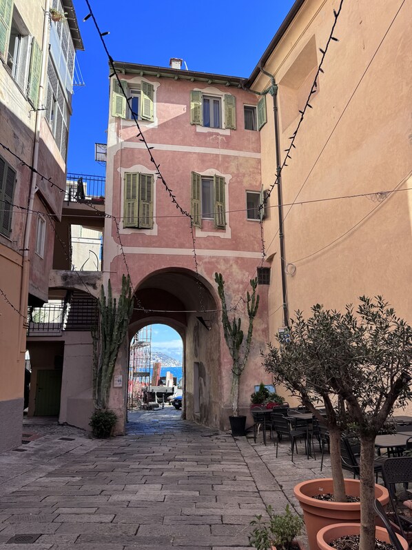 Outdoor dining - BordiLand B2 (Bordighera)