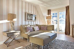 Fernseher, Stereoanlage