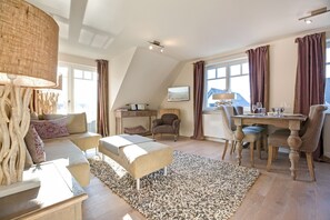 Fernseher, Stereoanlage