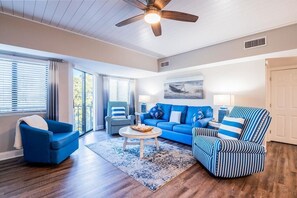 Smart TV, video library - 421 Forest Beach Villas - 2 Bed Townhouse - South Forest Beach (Hilton Head Island)