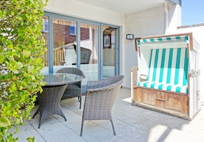 Outdoor dining - 1-raum Appartement mit ca. 25m ² Nutzfläche im Erdgeschoss (Wenningstedt-Braderup (Sylt))