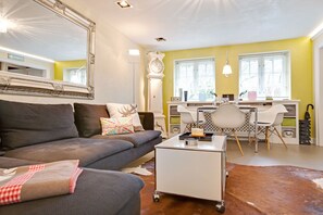 TV, DVD player, stereo - Kuscheliger Lifestyle in Strandnaher Lage in Einem Historischen Friesenhaus (Wenningstedt-Braderup (Sylt))