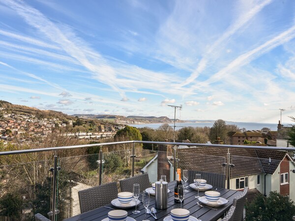 5 Victoria House - Lyme Regis
