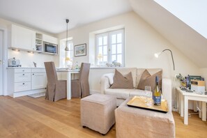 Fernseher, Stereoanlage