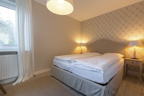 1 dormitorio, tabla de planchar con plancha, wifi gratis y ropa de cama