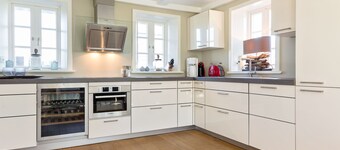 Lifestyle Unter Reet. Gleich am Meer & Strand. Design pur