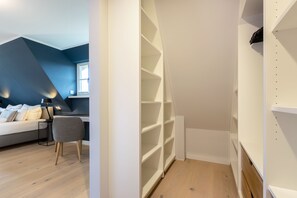 3 Schlafzimmer, Schreibtisch, Bügeleisen/Bügelbrett, kostenloses WLAN