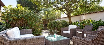 Asia Kisses Keitum !