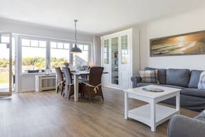 Dining - Beste Lage Zwischen Dünen und Dorfteich. Tolles Grundstück und Viel Platz (Wenningstedt-Braderup (Sylt))