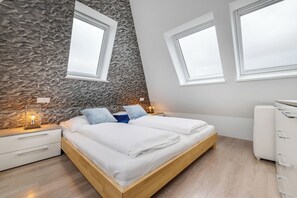 2 dormitoris, planxa i posts de planxar, wifi gratuïta i roba de llit 