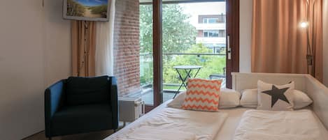 2 chambres, fer et planche à repasser, Wi-Fi gratuit, draps fournis