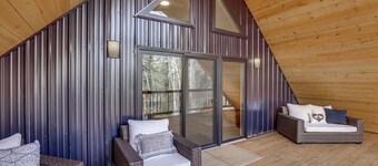 Tree House A-frame Cabin at Powder House Pass