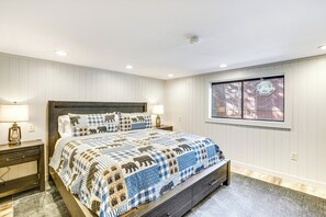 House (5 Bedrooms) | Interior