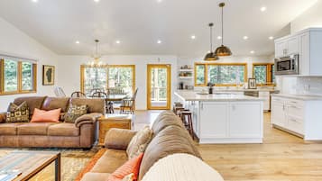 Maison (5 Bedrooms) | Intérieur