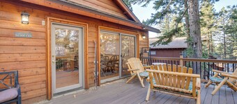 Close to Trails: Family-friendly Stateline Home!