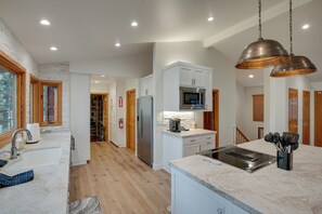 Talo (5 Bedrooms) | Sisätilat