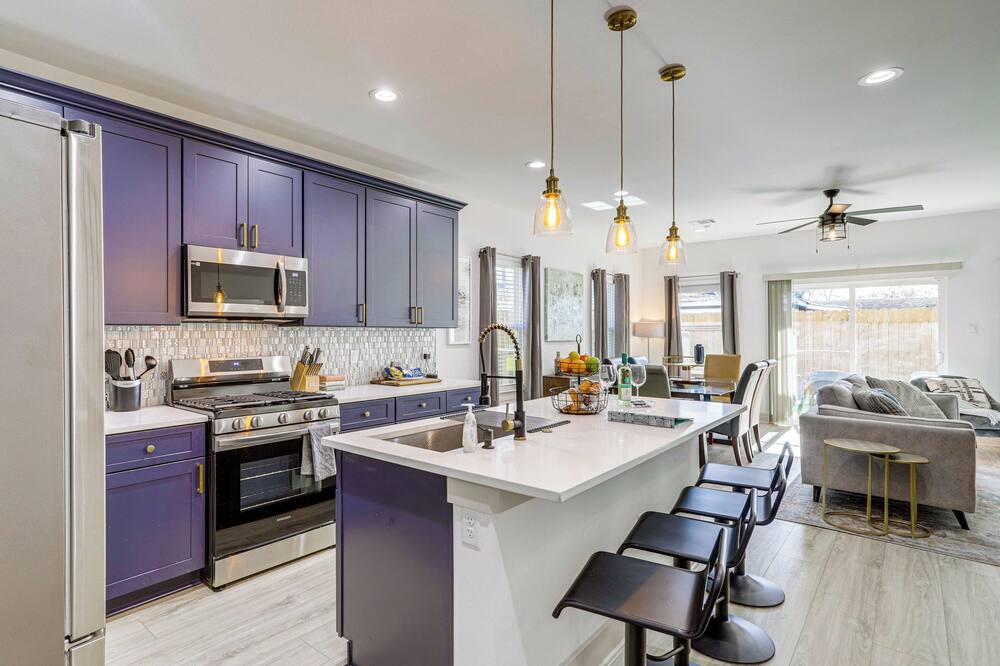 Modern Houston Retreat w/ Patio, 11 Mi to Dtwn - Harris County, TX