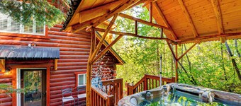 Dreamy Alpine Cabin w/ Hot Tub, Fireplace & More!
