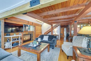 House (3 Bedrooms) | Interior - Dreamy Alpine Cabin w/ Hot Tub, Fireplace & More! (Alpine)