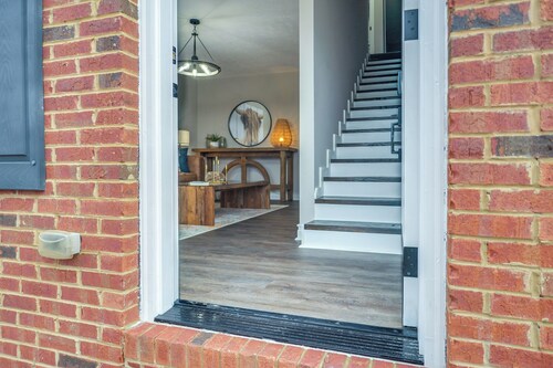 Modern Townhome: Walk to Tennessee Tech University