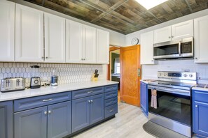 Interior - Downtown Red Lodge Home - 8 Mi to Skiing! (Red Lodge)