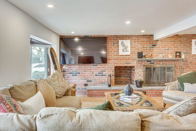 Cozy Valley Stream Studio, 20 Mi to Times Square!