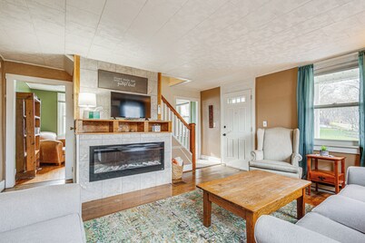 Quiet Port Royal Home w/ Deck, Near Juniata River!