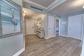 Condo, 3 Bedrooms | Interior