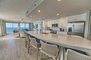 Private kitchen - Unit 0301 3 Bedroom Condo by RedAwning (Panama City Beach)