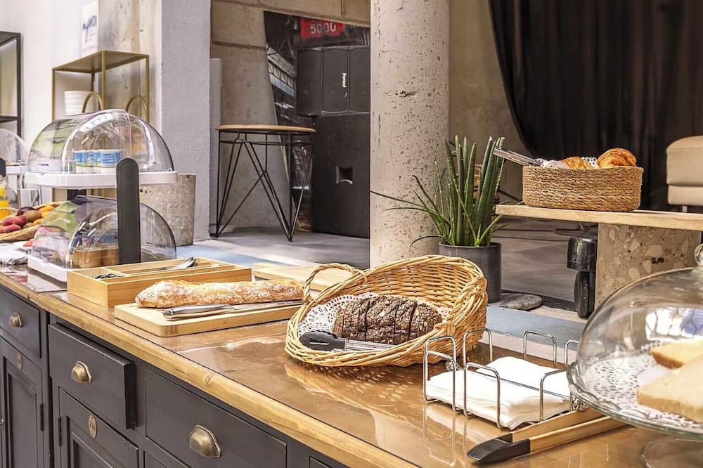 Best Western 11BAUER Paris Saint-Ouen