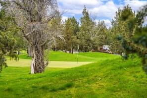 House, 2 Bedrooms | Golf