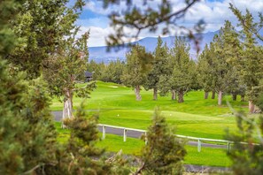 House, 2 Bedrooms | Golf