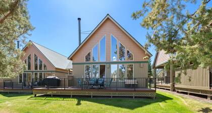 Wren 2 Bedroom Home by RedAwning