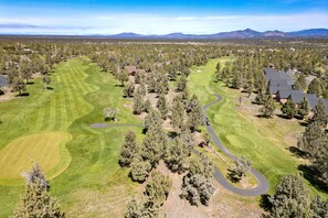 House, 2 Bedrooms | Golf - Wren 2 Bedroom Home by RedAwning (Redmond)