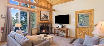 Wren 2 Bedroom Home by RedAwning