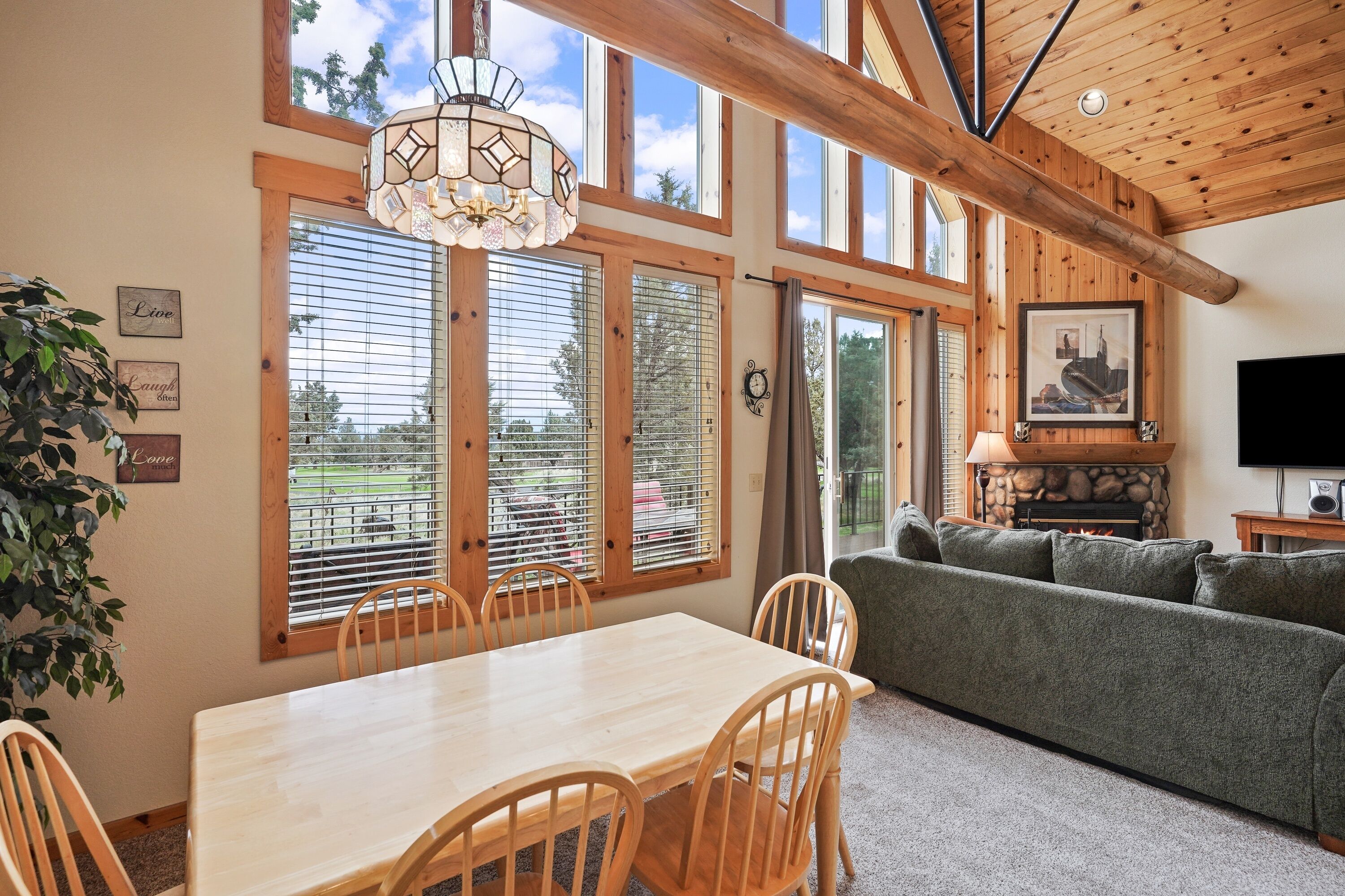 Nhà, 2 phòng ngủ | Khu ăn uống