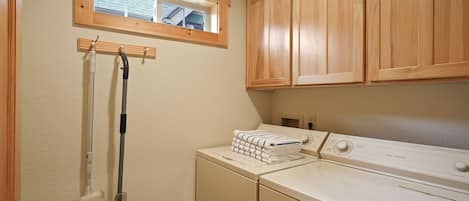 House, 2 Bedrooms | Interior