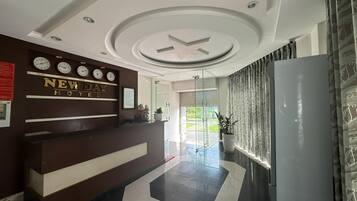 Quầy tiếp tân
