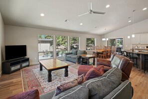 Casa, 3 quartos | Área de estar