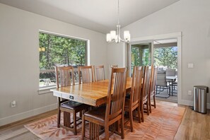 House, 3 Bedrooms | Dining - Manzanita 3 Bedroom Home by RedAwning (Bend)